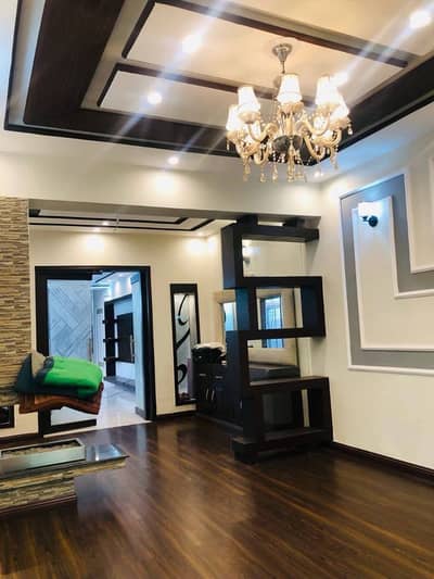 BRAND NEW CONDITION HOUSE TILES FLOORING & WOODEN FLOORING