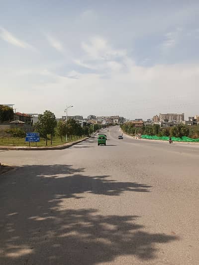 10 Marla Plot Available For SALE I Block