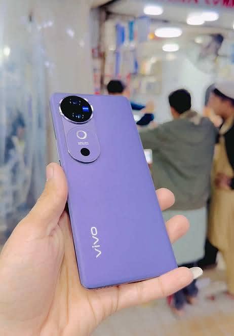 vivo v40 2