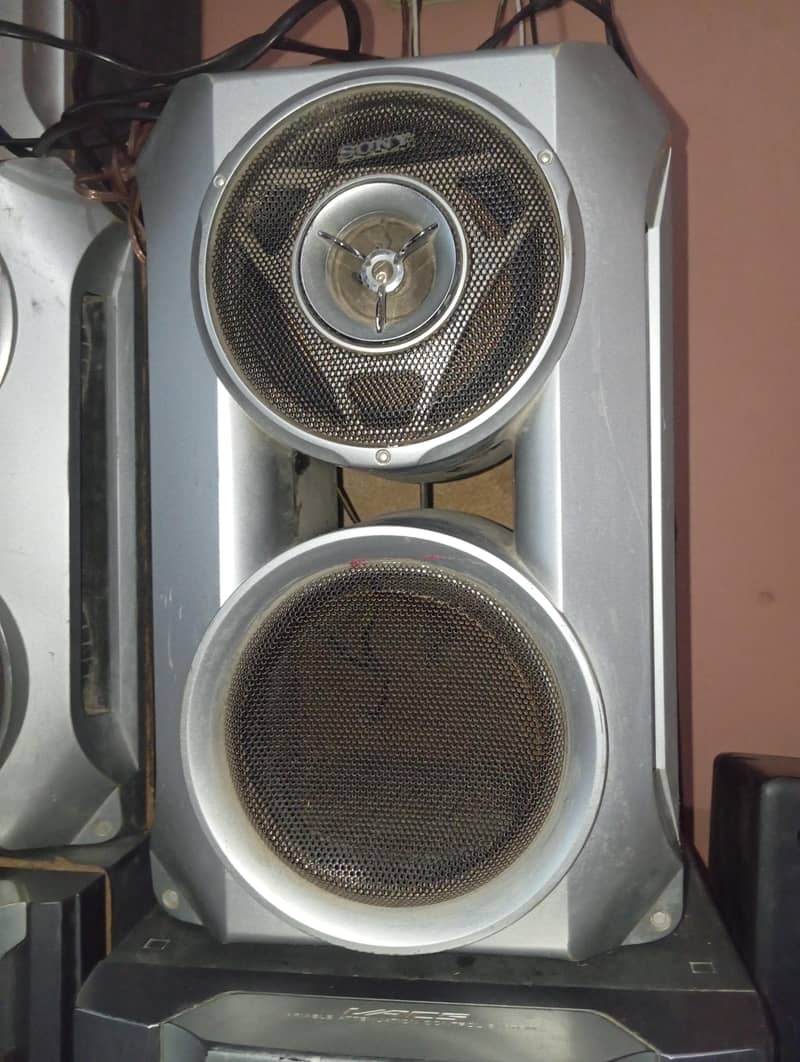 Bluetooth speacker 1