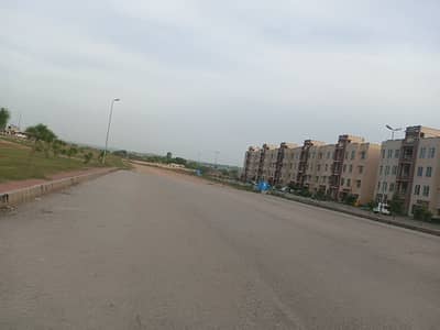 Umer Block 7 Marla Plot Available For Sale