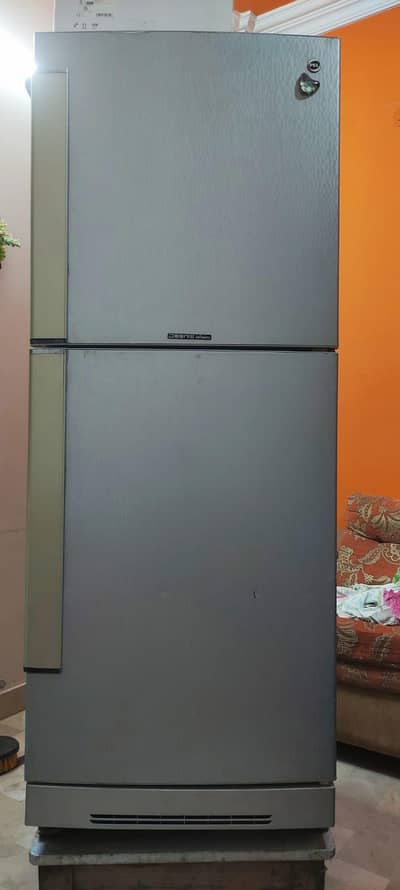 used pel refrigerator to sell in good condition