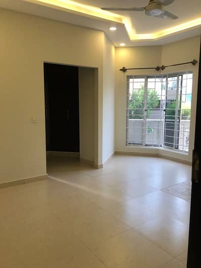15 Marla Ground + Besment For Rent In Bahria Town Phase 4