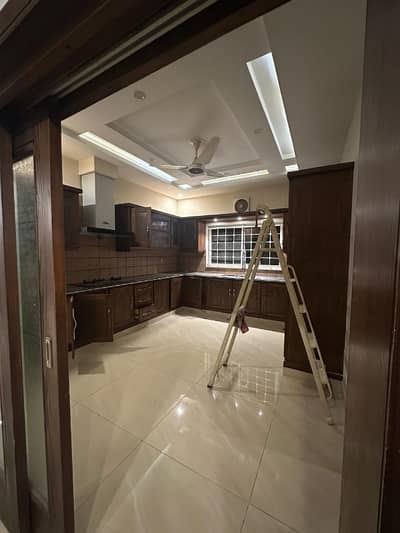 1 Kanal Beautiful Portion Available For Rent In Bahria Town Phase 2