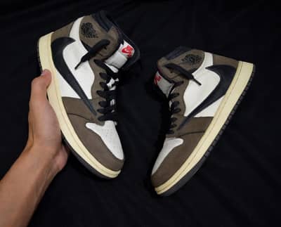 nike jordans in 10/10 conditions