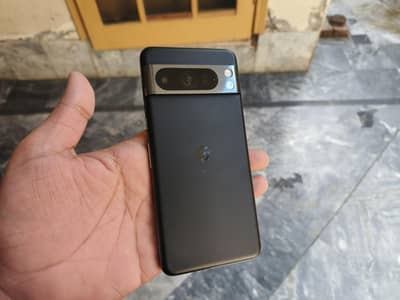 Google Pixel 8 Pro