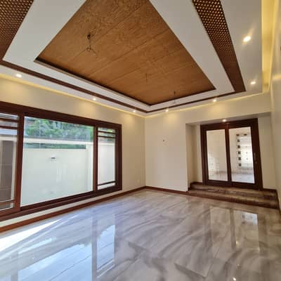 Luxury 607 Sq. Yards Corner Bungalow | West Open | With Basement | Prime Location