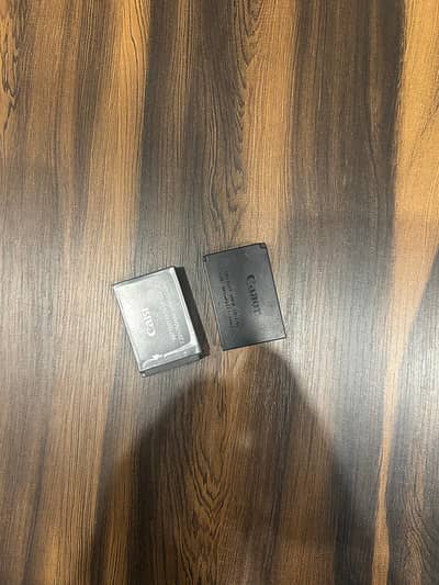 Canon DSLR EOS M50 (with EF 15-45 IS STM)