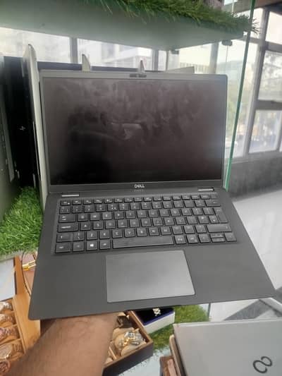 Dell Latitude 7410| i5 10th | 256GB ssd| 8GB Ram | 14 inch touch
