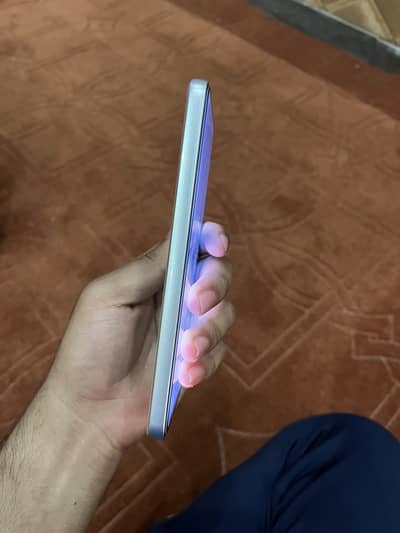 Box open 15 days use warante available box original charger