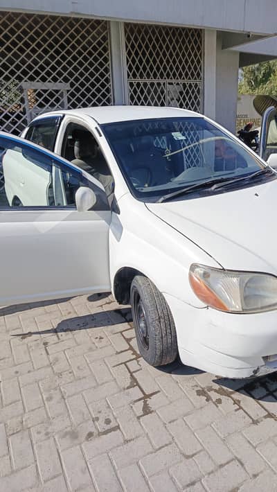 Toyota Platz original japani car for sale 2001 model 2006 import