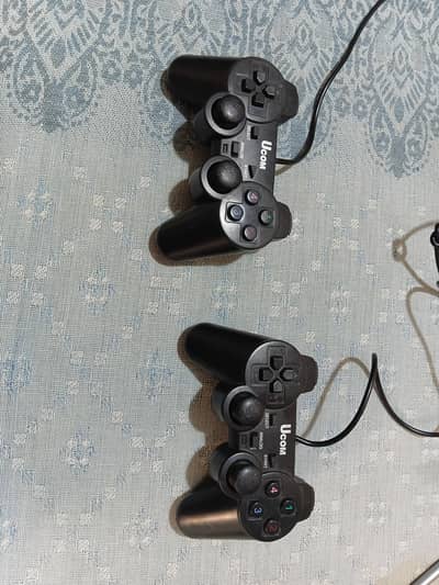 Ucom wired controller pair