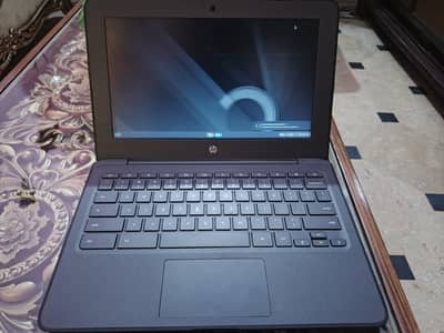 chrome Book For Sale Condition 10/10