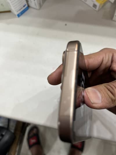 Iphone 16 pro desert titanium 128 gb jv