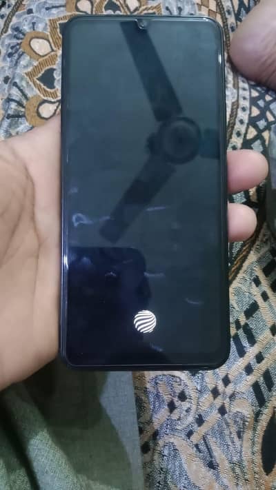 all ok. 10/10 box and original charger only call my nbr 03084637532