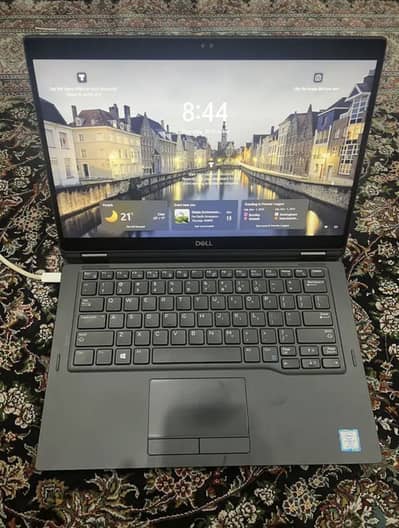 DELL Latitude 7390 2-in-1 ( Touch Screen)