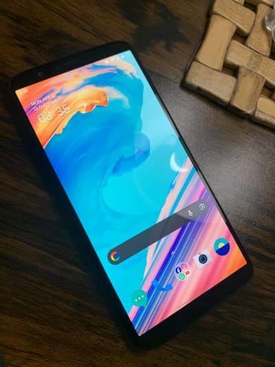OnePlus 5T 6/64 gb Dual sim PTA approved