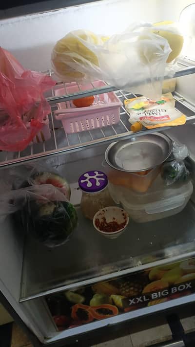 haier full size fridge for sell