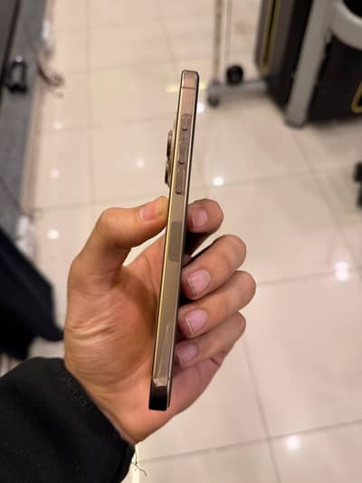 iPhone 16pro max  dessert non pta