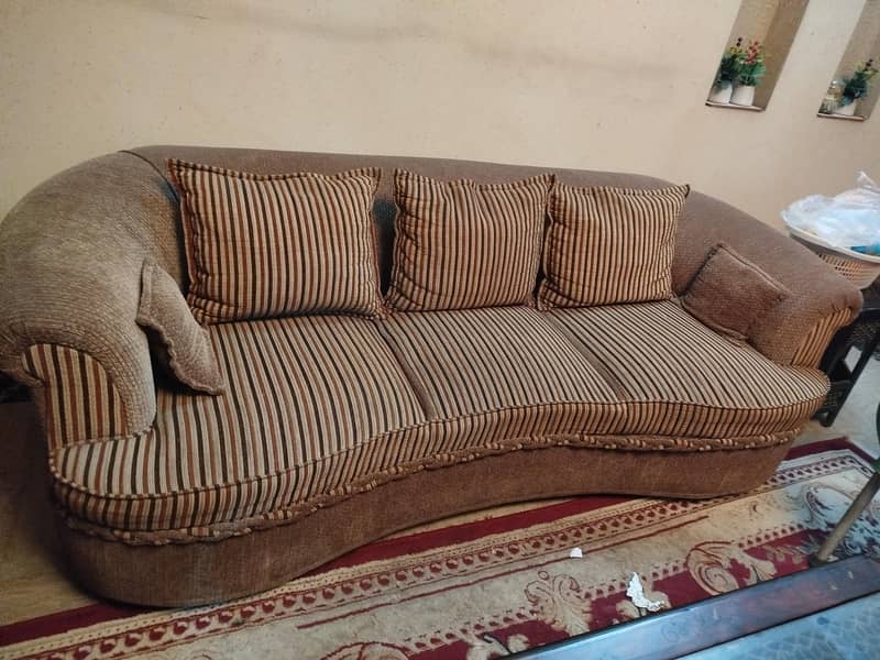 good condition sofa set 0
