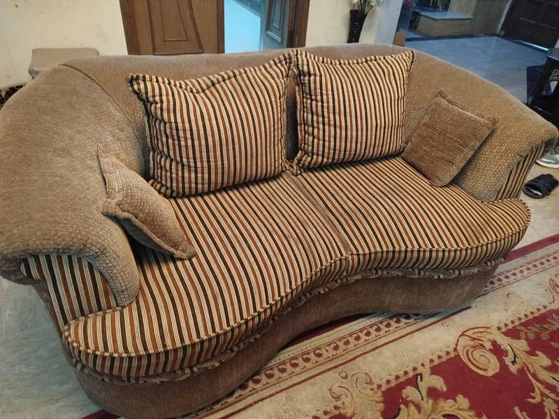 good condition sofa set 1