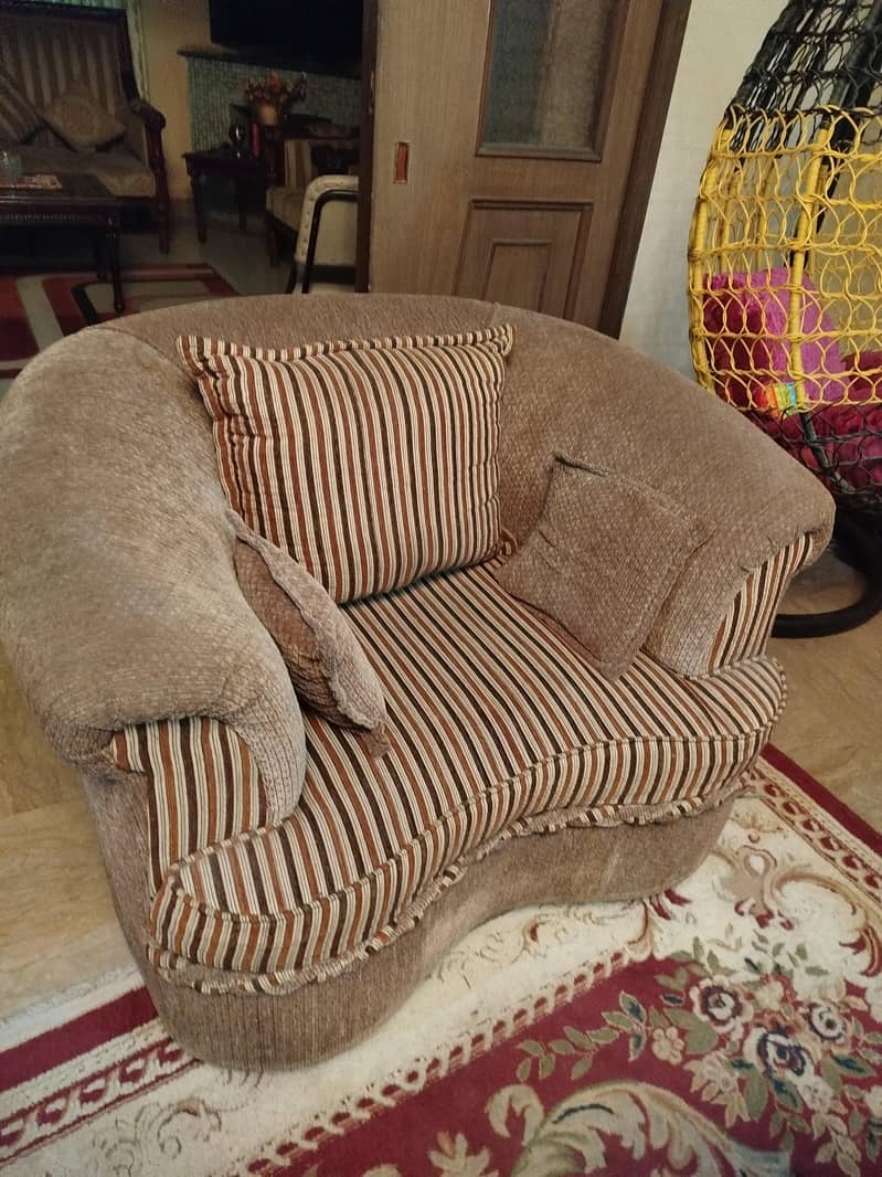 good condition sofa set 2
