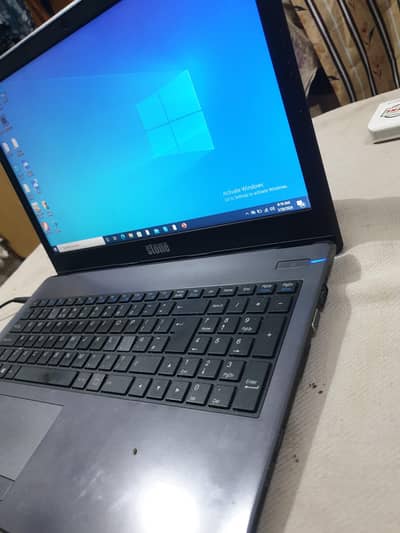 Stonebook Pro P10A Ci3 6th gen 8gb 256gb SSD