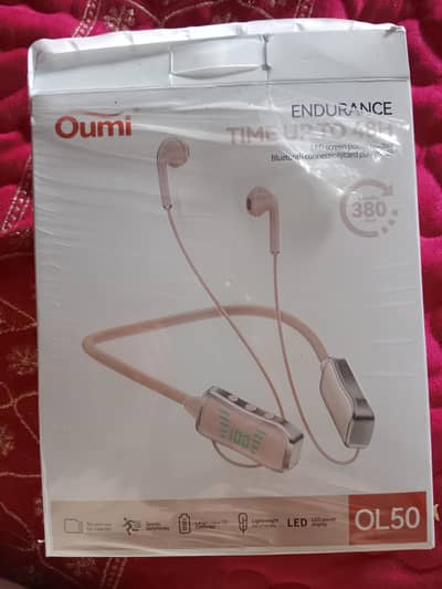 oumi wireless earphones imported from dubai OL50
