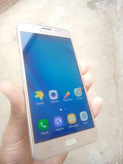 Samsung Galaxy J5 - 2/16 - Dual Sim - (Total Genuine)