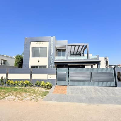 House for rent DHA Phase 8 (EDEN CITY ) B Block