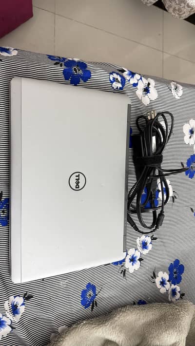 Dell Laptop core i5 with good battery time