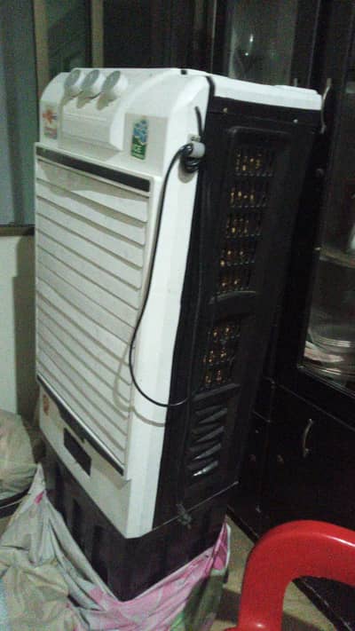 ROOM COOLER  FOR SALR JUST 1 MONTH USE