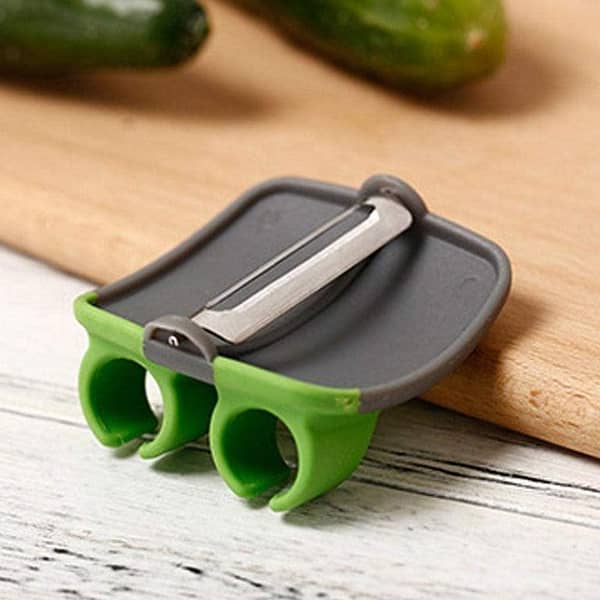 Pack Of 2, Handheld Vegetable Peeler, Handheld Vegetable Peeler and Fruit Peeler with Comfortable Rubber Handle for Peeling Potatoes & Carrots & Cucumbers