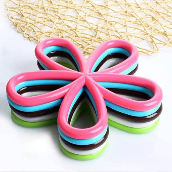 Place Mats Plum-Shaped Pot Mat PVC Insulation Mat Bowl Mat Placemat Kitchen Anti-Hot Plate Pad