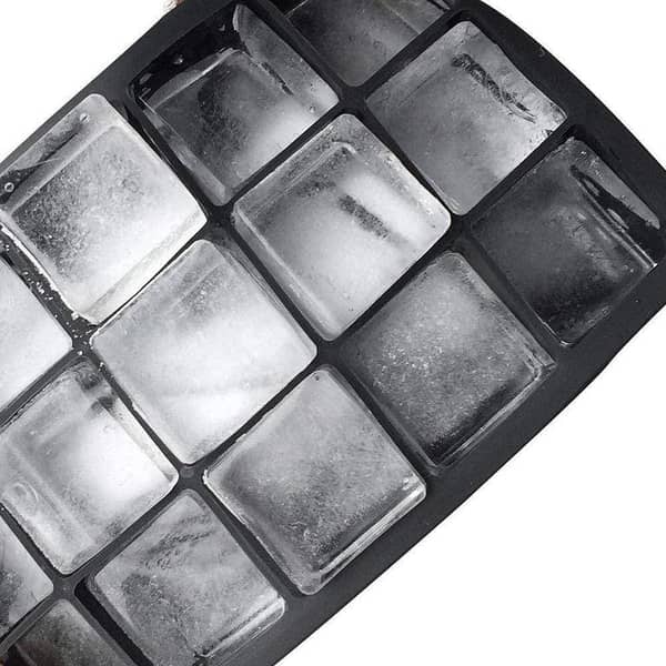 Pack of 2 OZERA Silicone Ice Cube Trays, 15 Cavities each