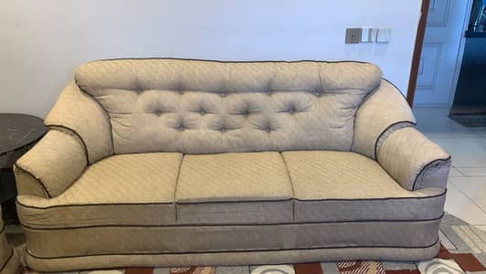 Relaxer Style Sofa Set