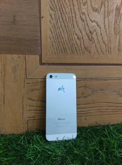 iphone 5.16gb non pta all ok hai