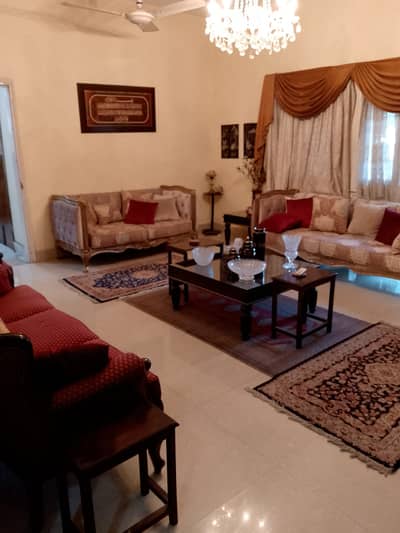 DEFENCE 600 YARDS OWNER BUILD BUNGALOW FOR SALE CHANCE DEAL