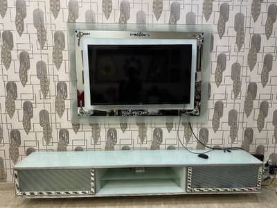 LCD Wall / TV Lounge Media Wall