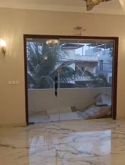 BRAND NEW 500 YARDS FIRST FLOOR PORTION FOR RENT