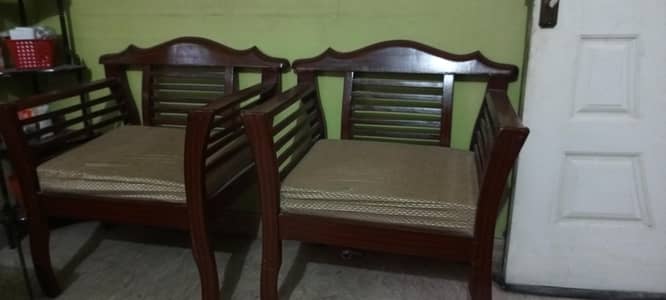 5 seater sofa wood and cusion new condition