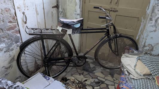 sohrab company / dono new tires hain service k