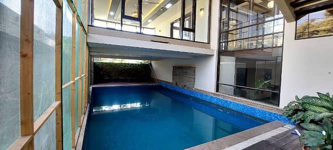 BRAND NEW 1000 YARDS EXTRA ORDINARY BUNGALOW FOR RENT