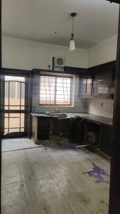 5 marla Full house for rent 4 bedroom near park masjid Rafii block