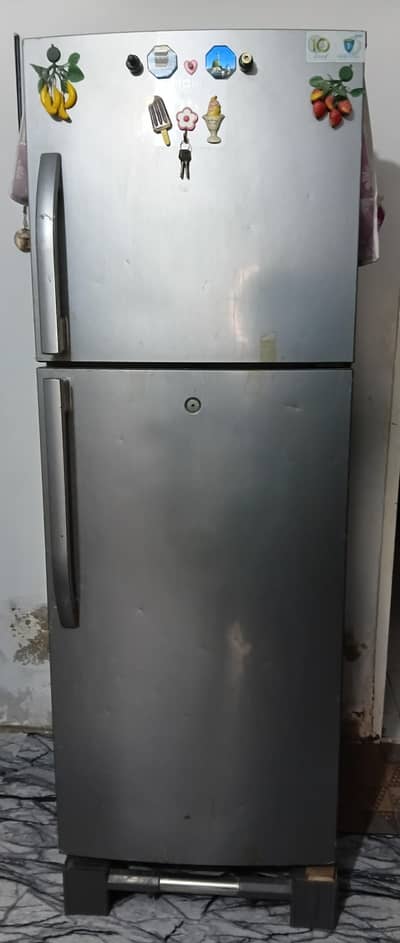 Haier fridge and freezer size medium.