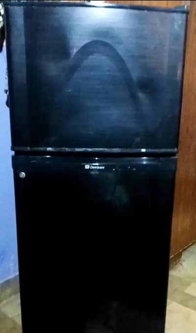 Dawlance fridge medium size