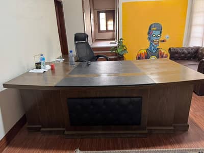Executive Office Table for Sale – Premium & Stylish Setup