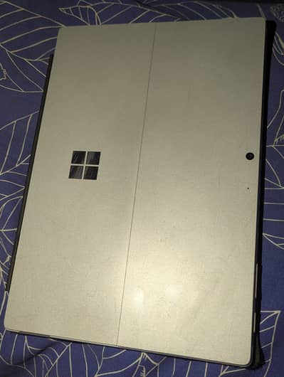 Microsoft Surface pro 7 Touch screen i5 10th with keyboard