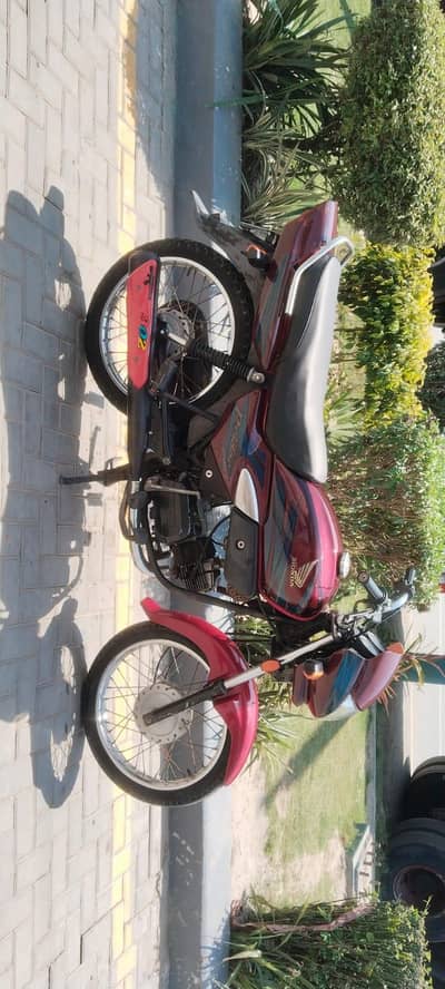 Honda Pridor Model 2017 Totally Genion Red Color