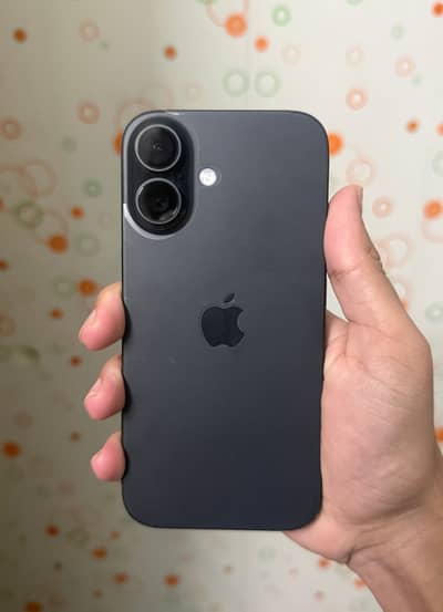 Apple iPhone 16